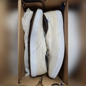 Keds Sneakers Size 9